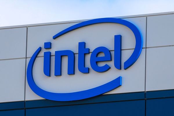 В Intel оценили риски в результате продажи 10% акций правительству США