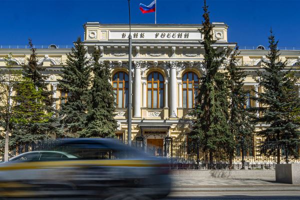 Россияне заявили, что инфляция в стране почти вдвое выше официальной
