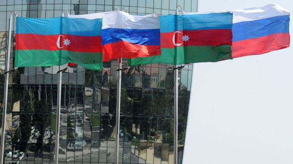 Россия и Азербайджан подписали протокол по экономическому сотрудничеству